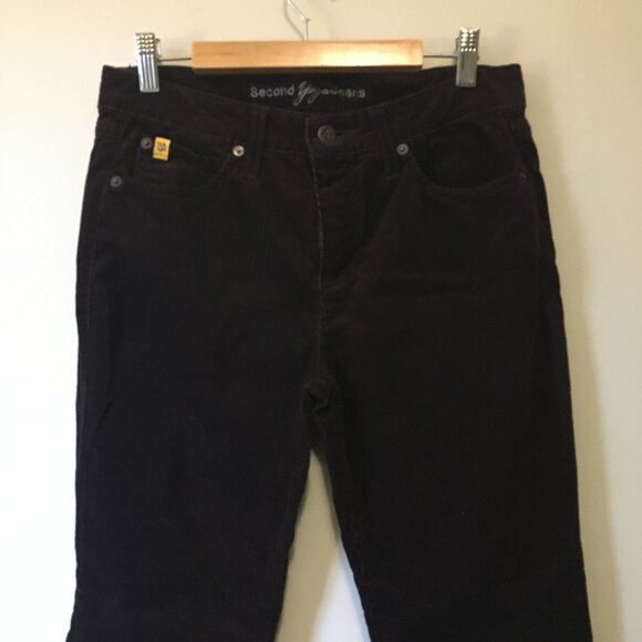 Second Yoga Canadian Made Wine Coloured Slim Fit Corduroy Pants - Picture 3 of 14